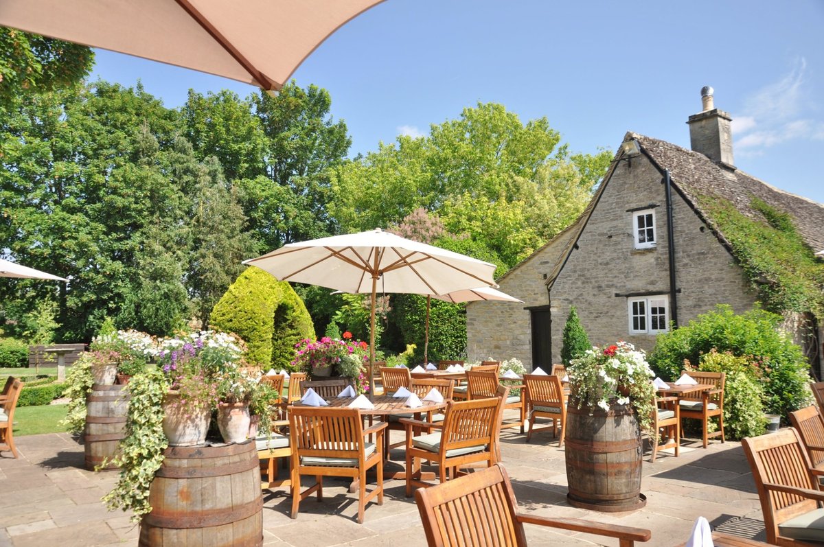 OLD SWAN PUB & RESTAURANT, Minster Lovell - Menu, Prices & Restaurant ...