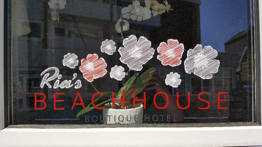 Ria's Beachhouse