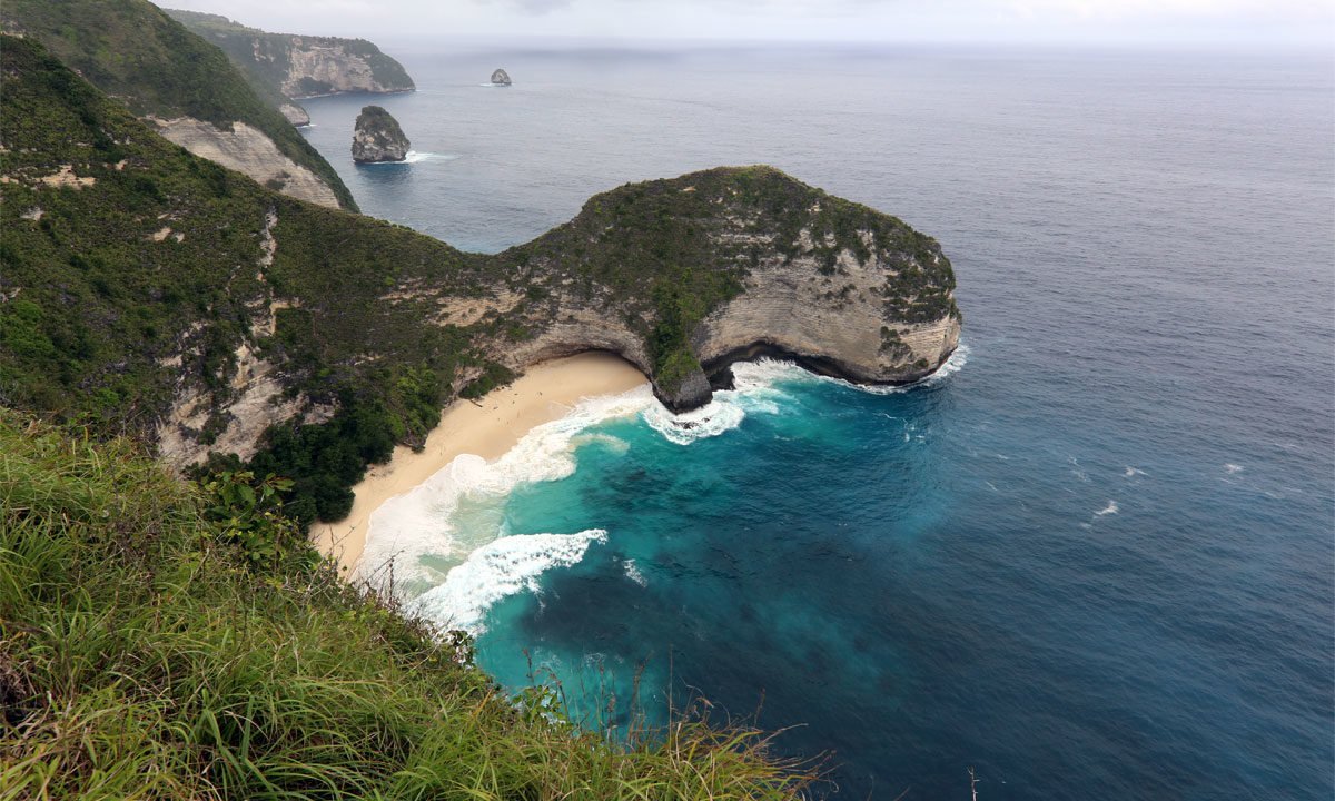Nusa Penida океан