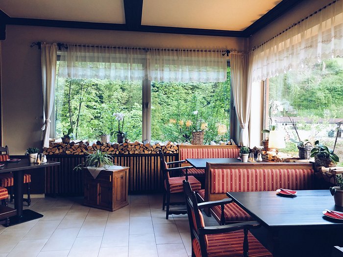 Our Comfortable Bavarian Restaurant - Hotel-EN