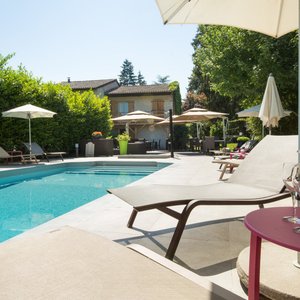 Piscine rénovée 2017 / Bar