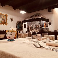 Dettaglio sala Ristorante Taverna Rovita