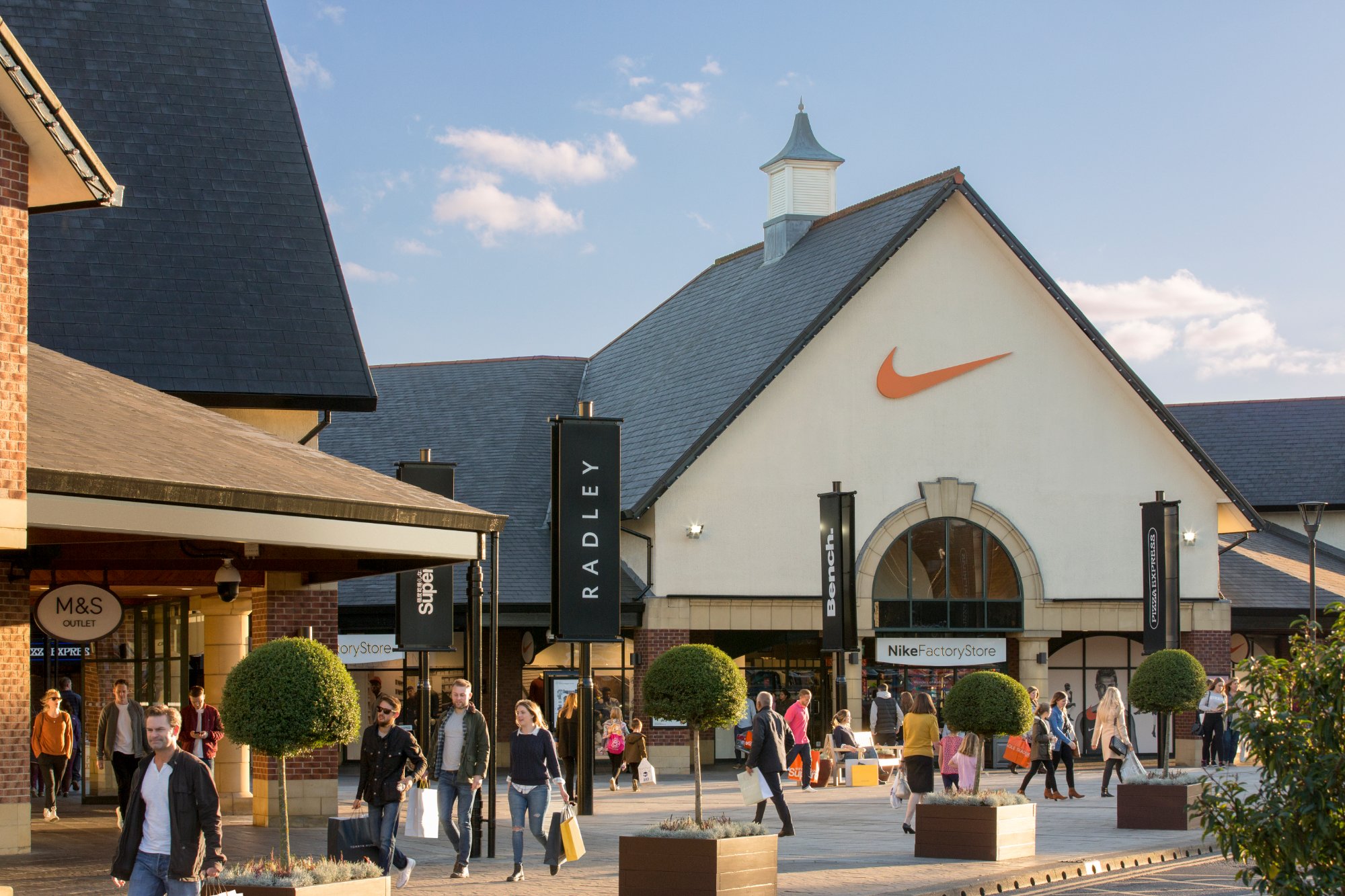 Nike outlet nottingham hotsell