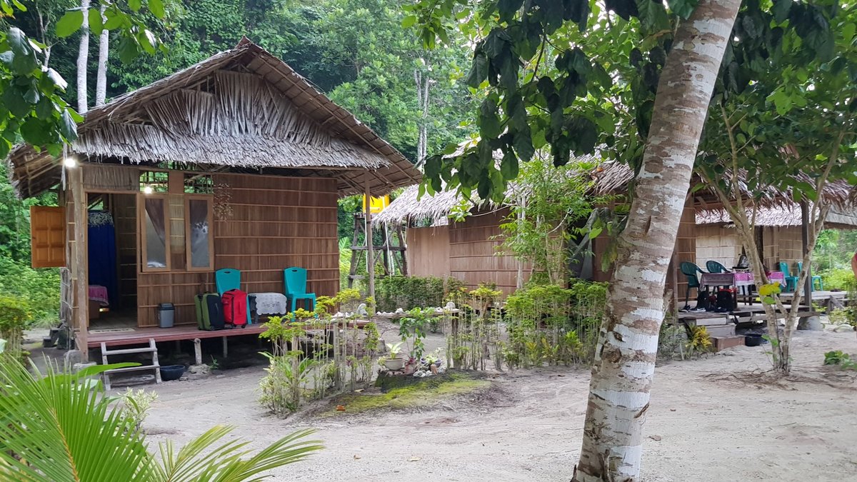 RAJA AMPAT DIVA HOMESTAY - Prices & Guest house Reviews (Waisai, Indonesia)