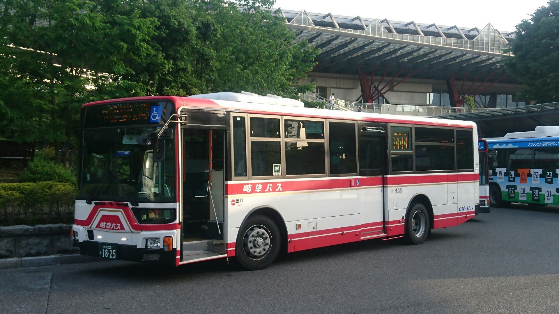 ストア 岐阜 静岡 バス