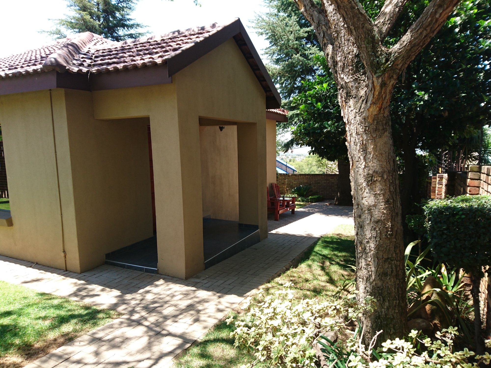 Hotel photo 3 of Klein Bosveld Guest House.