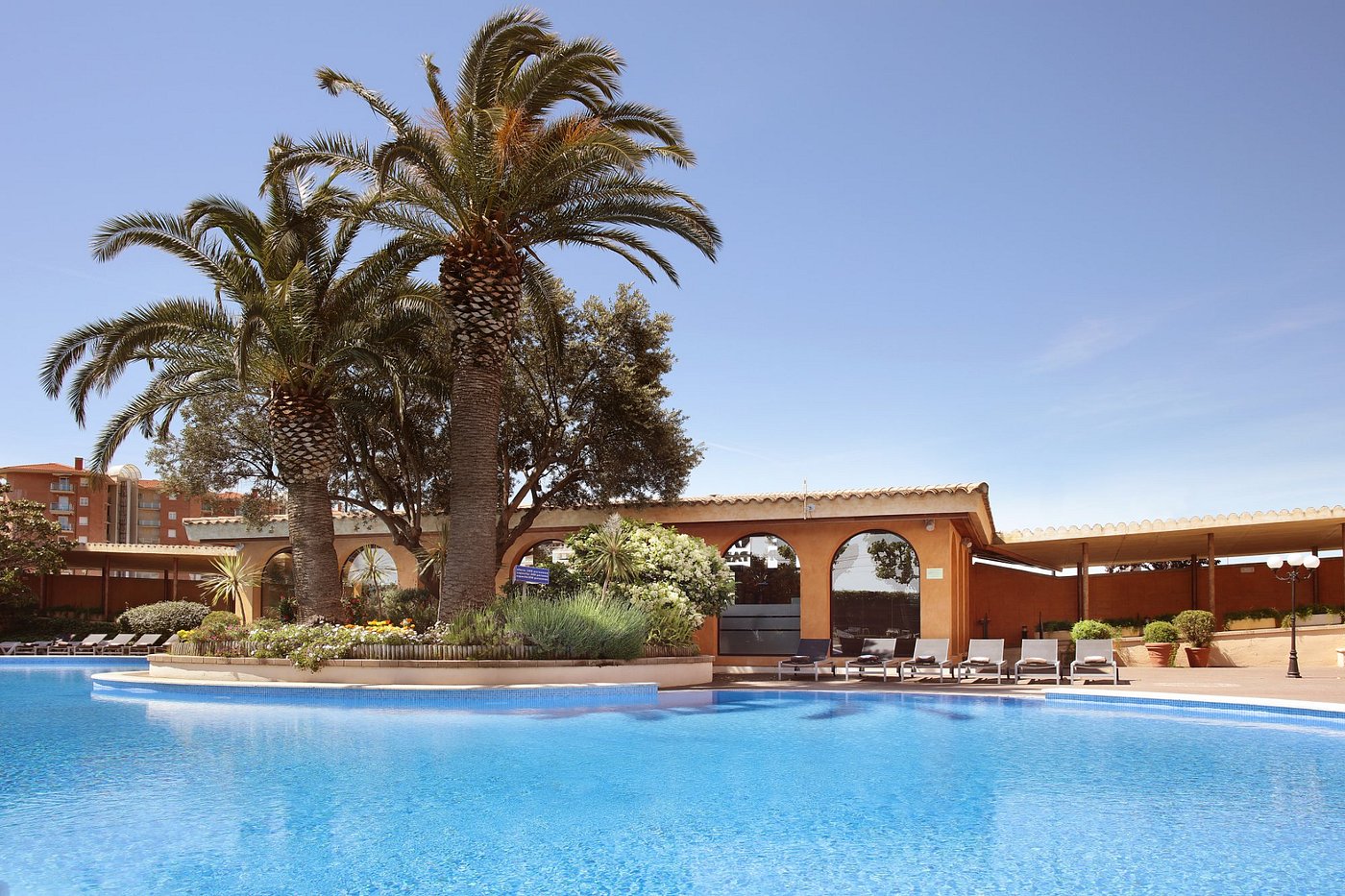 LUNA CLUB HOTEL YOGA & SPA - Updated 2024 Prices (Malgrat de Mar, Spain)