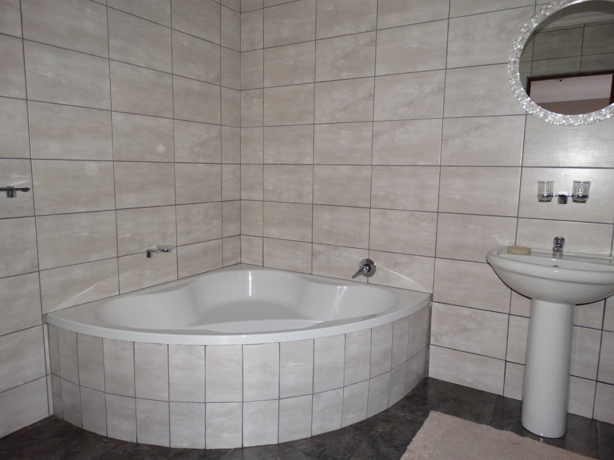 Hotel photo 10 of Klein Bosveld Guest House.