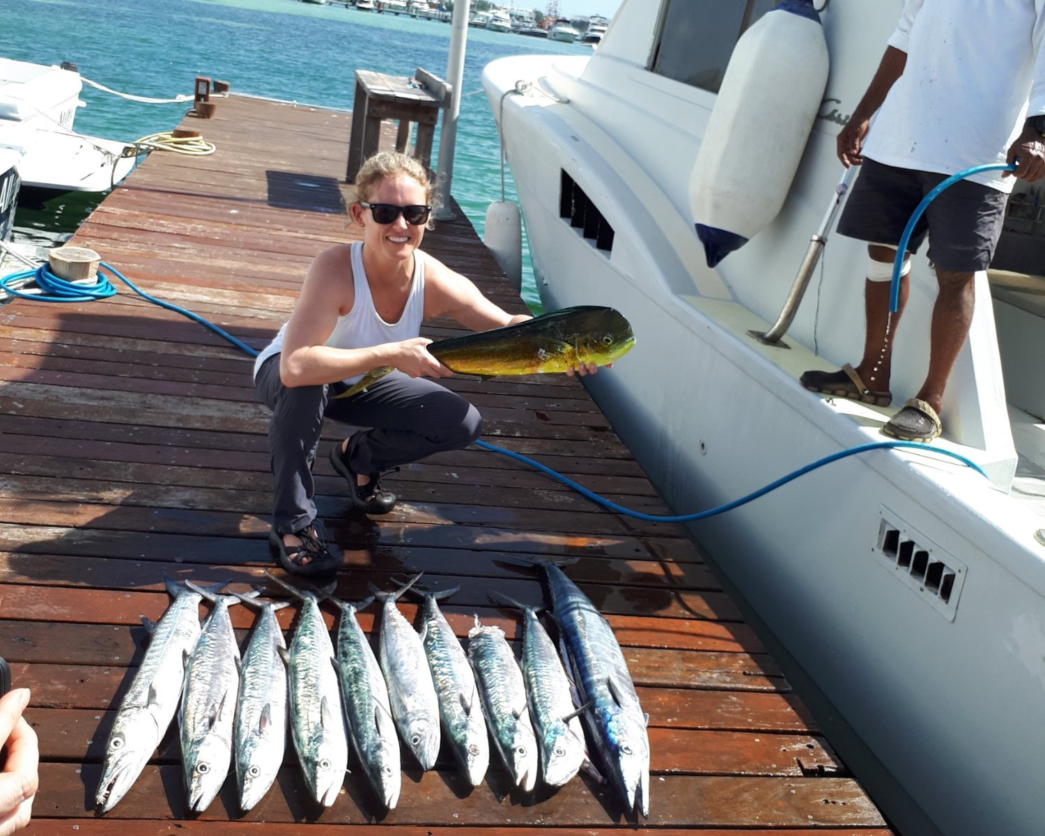 family fishing cancun