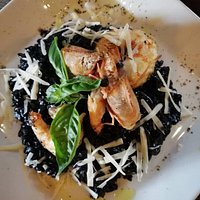 Risotto Nero con Mariscos