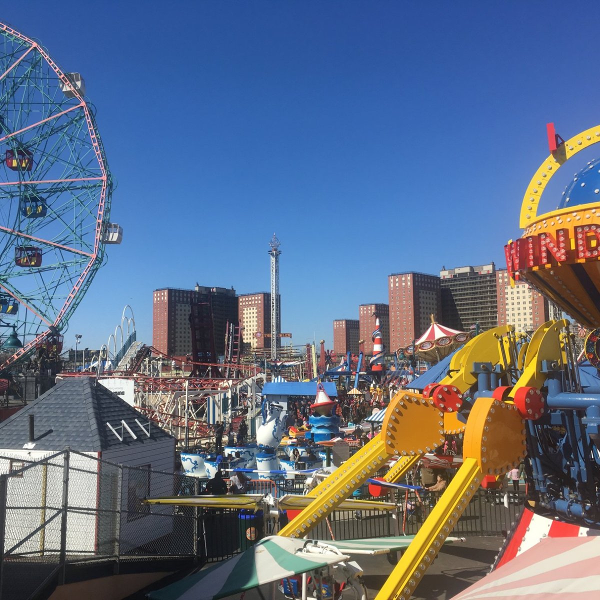 Deno's Wonder Wheel