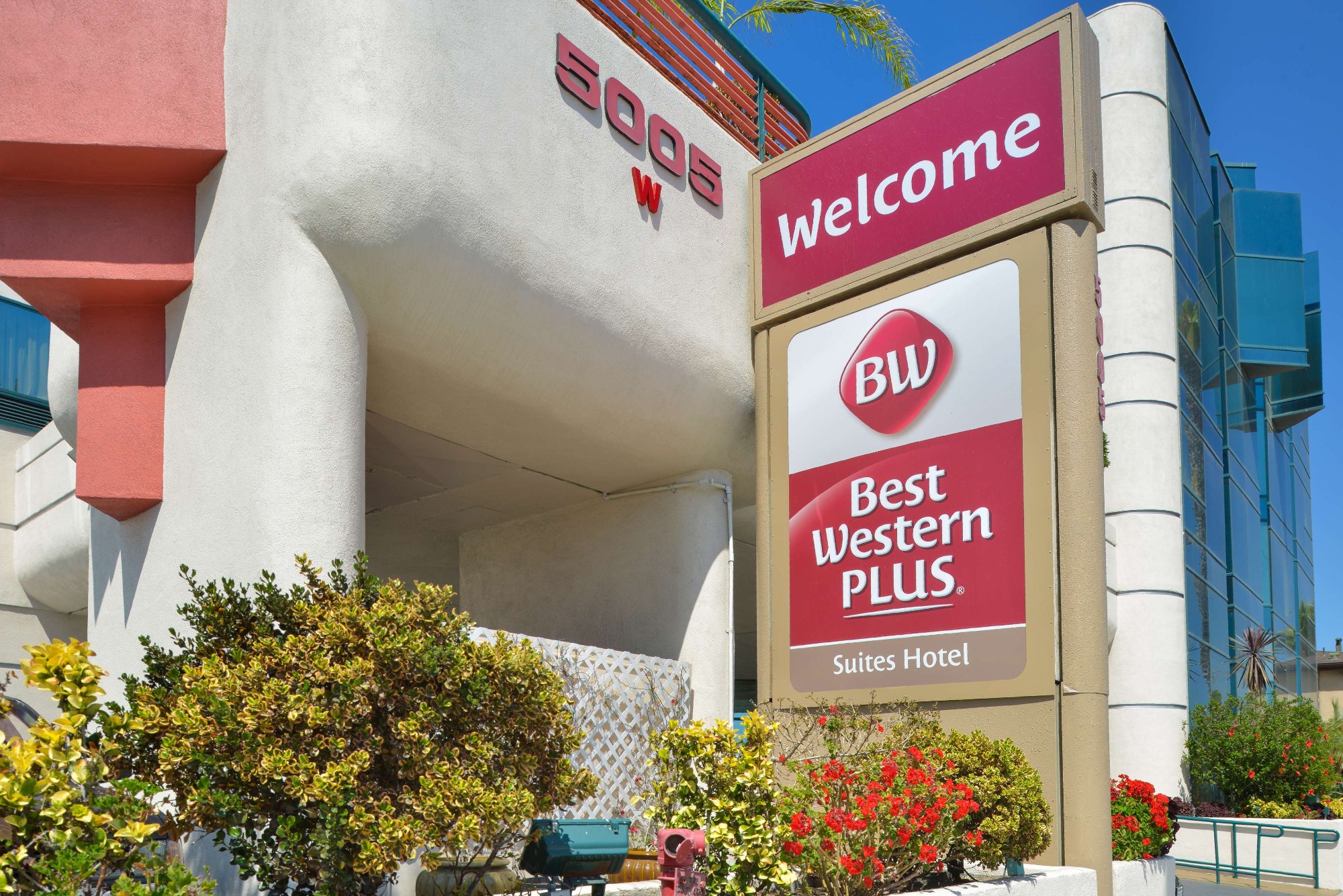 Hotel photo 29 of Best Western Plus Suites Hotel - Los Angeles LAX Airport.