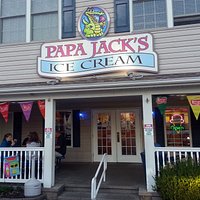 front entrance & porch at Papa Jack's Ice Cream parlor