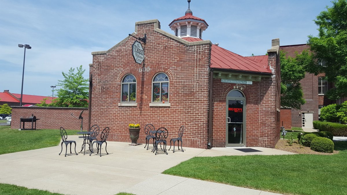 THE 10 BEST Restaurants in Jeffersonville (Updated January 2024)