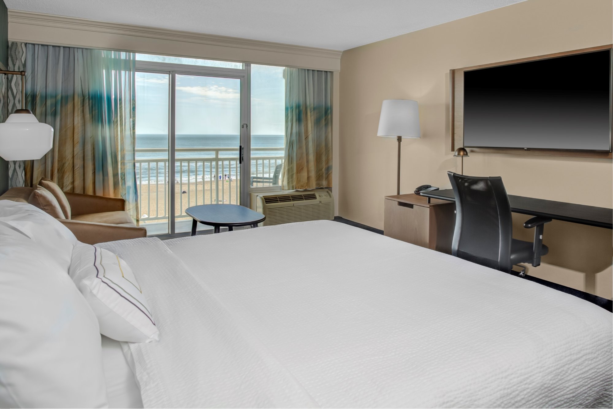 Hotel photo 18 of Fairfield Inn & Suites by Marriott Virginia Beach Oceanfront.