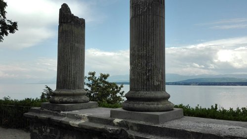 Roman Columns, Nyon