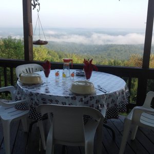 Skyline Drive Vacation Rental in Van Buren