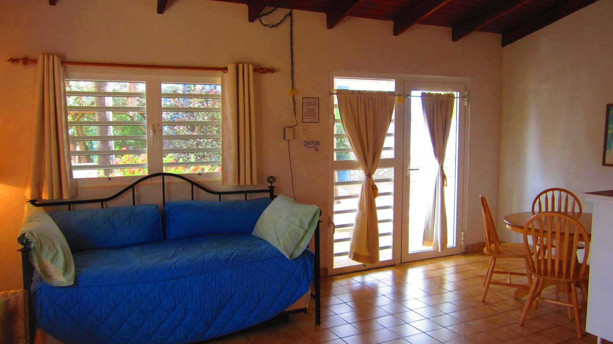Bruce Bowker's Carib Inn by null