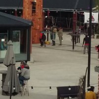 arte y diseno en docks del puerto