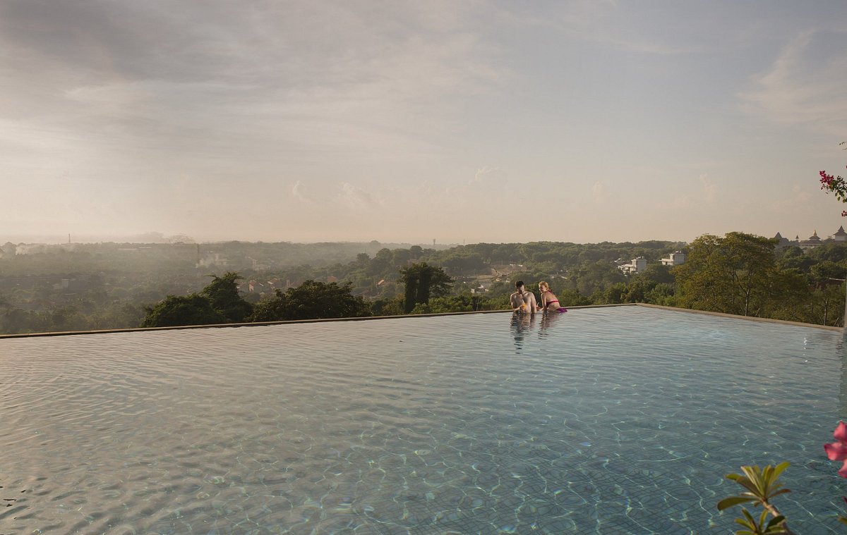 The Bali Bay View Hotel Suites &amp; Villas, hotel di Nusa Dua
