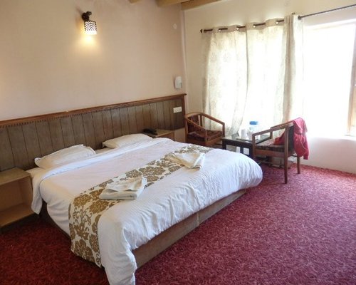 Отель леша. Гостиница Сочи Брянск. Room Hotel Сочи. Гостиница Брянск в Брянске. Брянск Сочи.