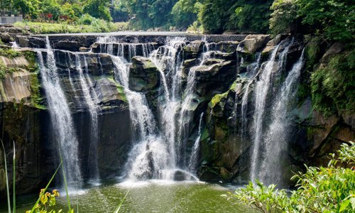 Shifen waterfall