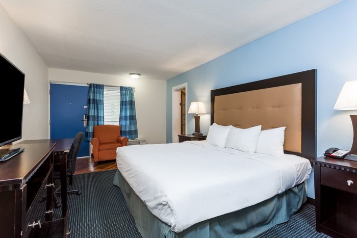 Days Inn by Wyndham Salisbury Rooms: Pictures & Reviews - Tripadvisor