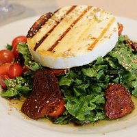 manouri cheese salad