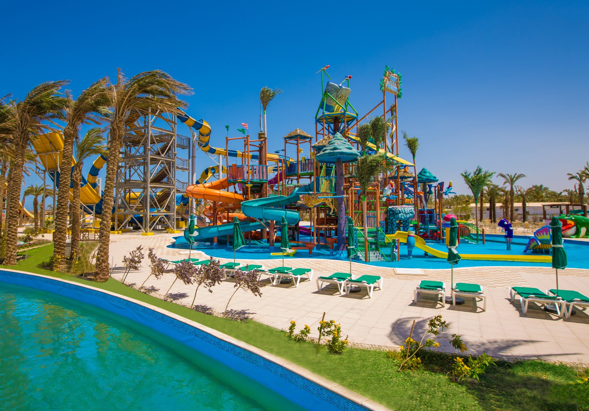 Hotel photo 2 of Emerald Resort And Aqua Park.