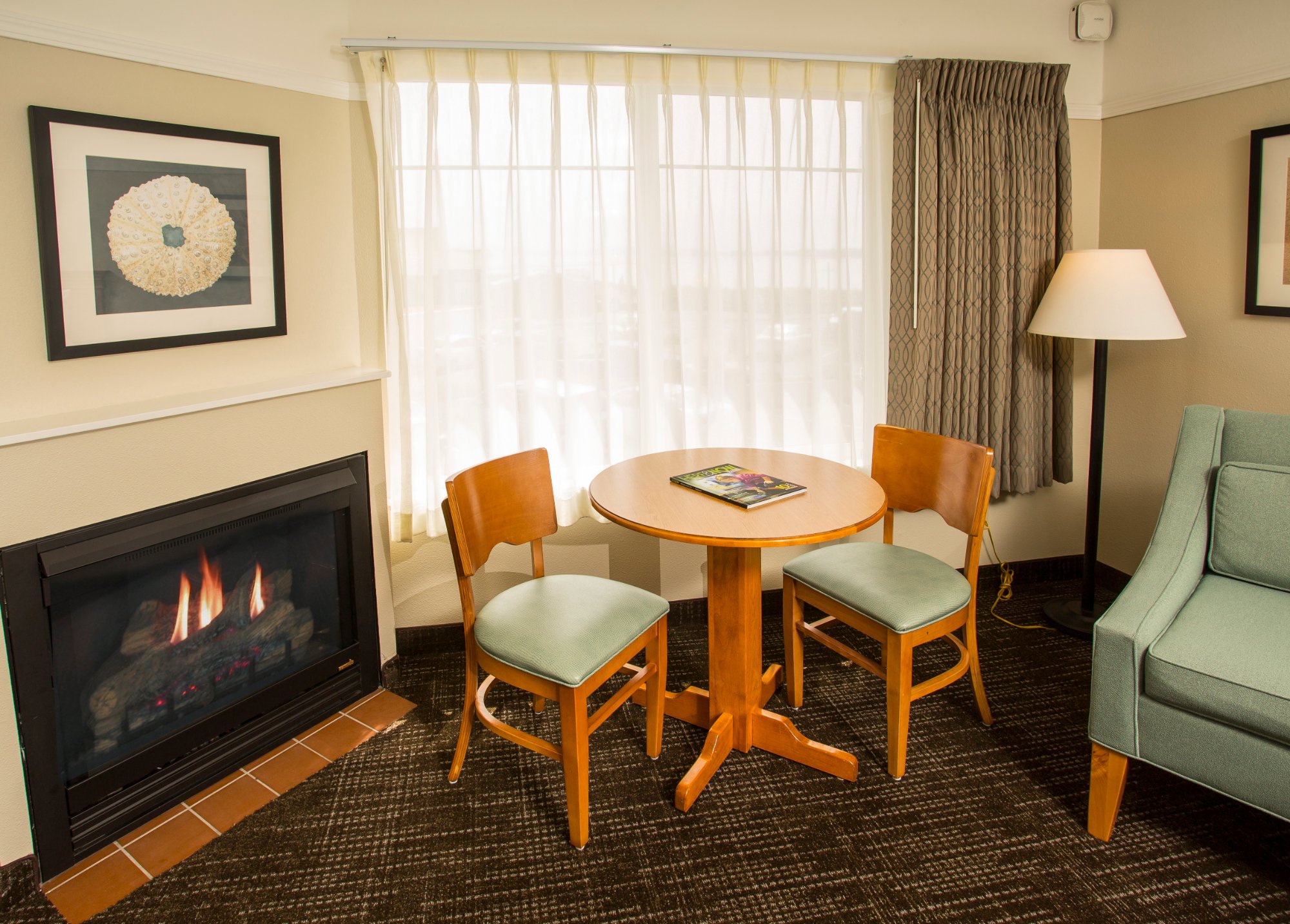 Hotel photo 10 of Looking Glass Inn.