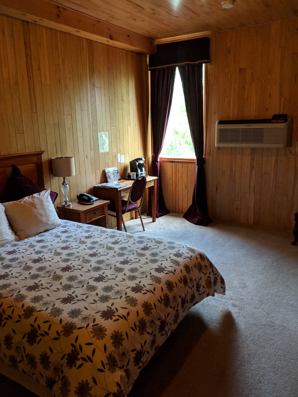 THE MILL TALES INN (Tillsonburg, Ontario) - B&B Reviews, Photos, Rate ...