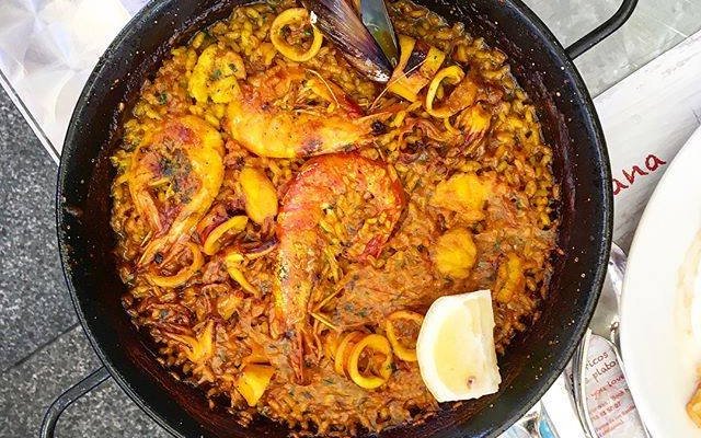 Paella de marisco