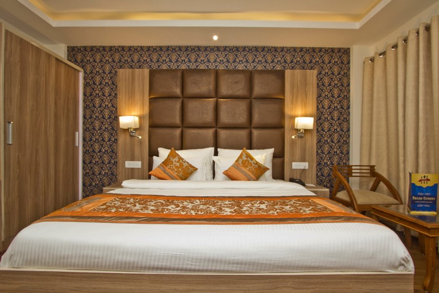 ZIP SPREE HOTELS AVISHI GREENS  Simsa Village  Hotel Reviews