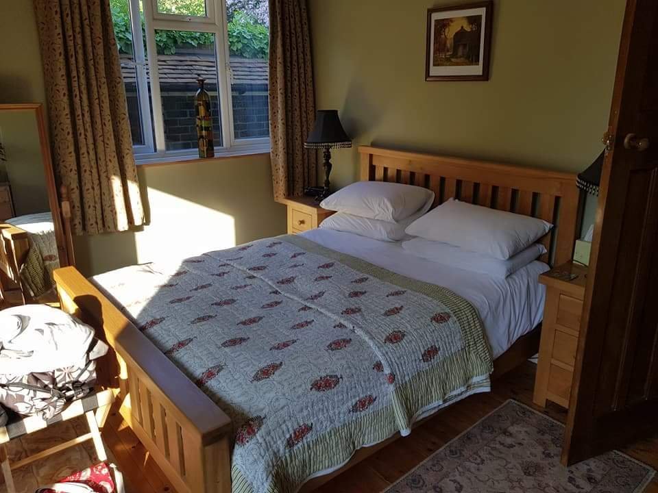 THE OLD SCHOOL B&B - Updated 2023 Prices & Reviews (Westhampnett, England)