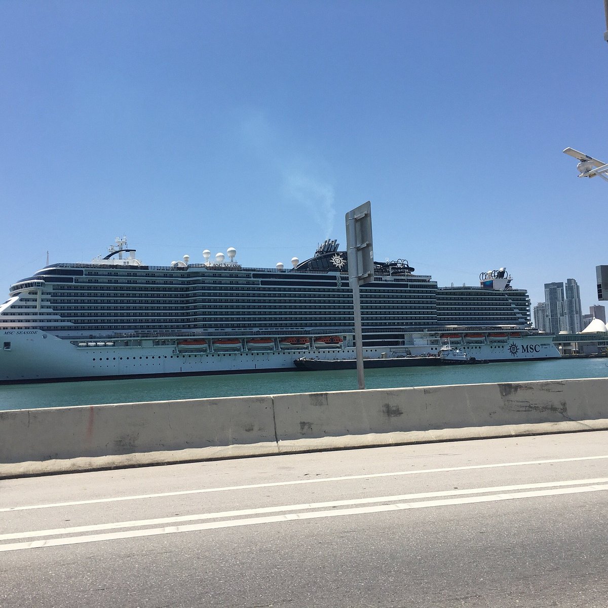 avis cruise port shuttle miami