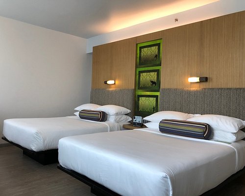 Asq Hotel Review Of Holiday Inn Express Bangkok Sukhumvit 11 Bangkok Thailand Tripadvisor Asq Hotel Review Of Holiday Inn Express Bangkok Sukhumvit 11 Bangkok Thailand Tripadvisor