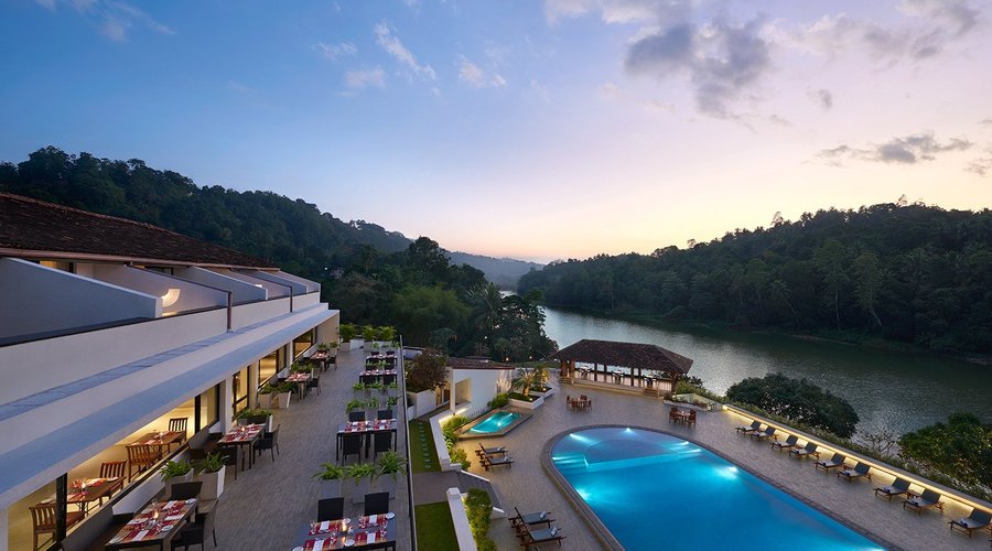 Panorama Restaurant- Terrace Dining