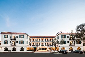 Montecito Inn in Santa Barbara, image may contain: Hotel, Resort, City, Condo