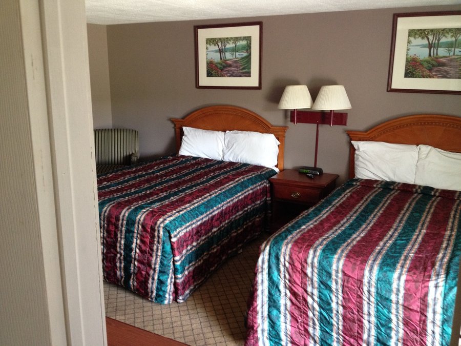 BUDGET INN - Hotel Reviews (Oneonta, NY) - Tripadvisor