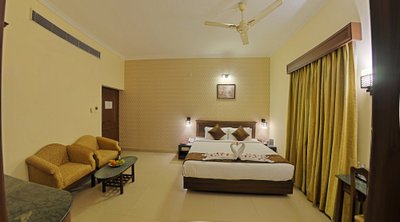 Hotel photo 6 of Raj Palace Sundar.