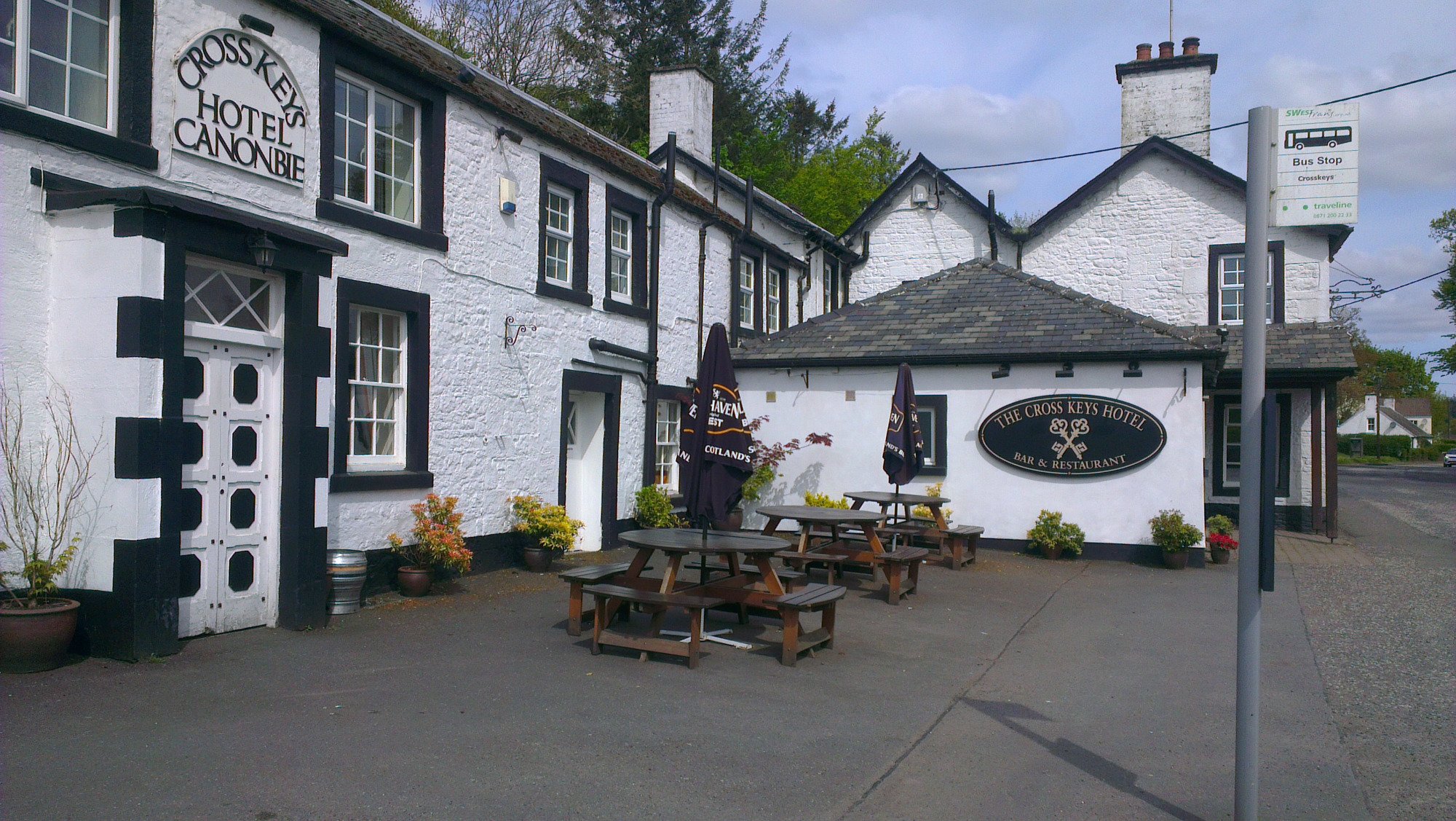 CROSS KEYS HOTEL (AU$128): 2022 Prices & Reviews (Canonbie, Scotland ...