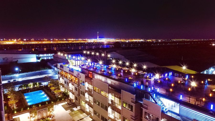Sky Bar