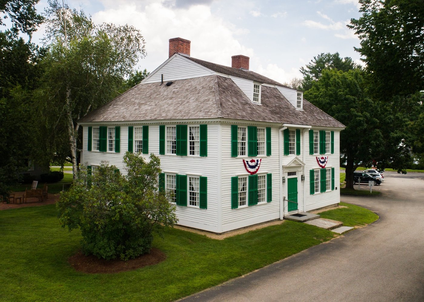 old-sturbridge-inn-reeder-family-lodges