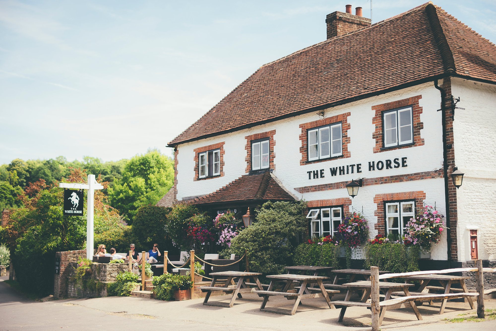 The white horse pub discount
