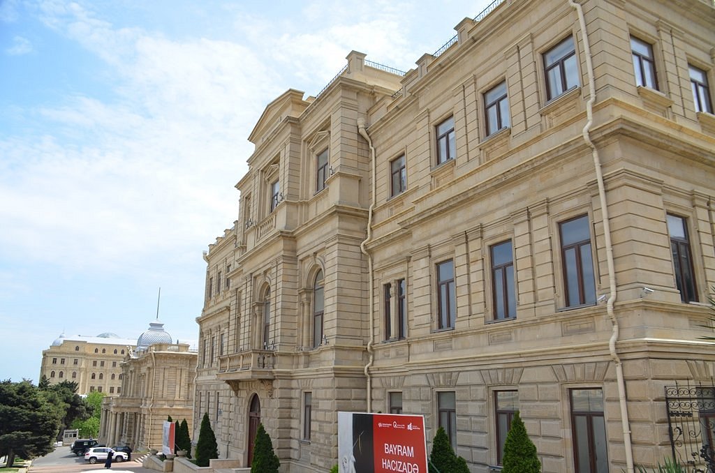 Музеи баку. Музей искусств Баку. National Art Museum Baku. Нобиль музей в Баку.