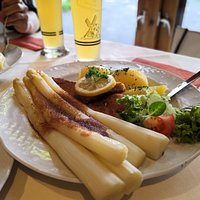 Spargel with fish.