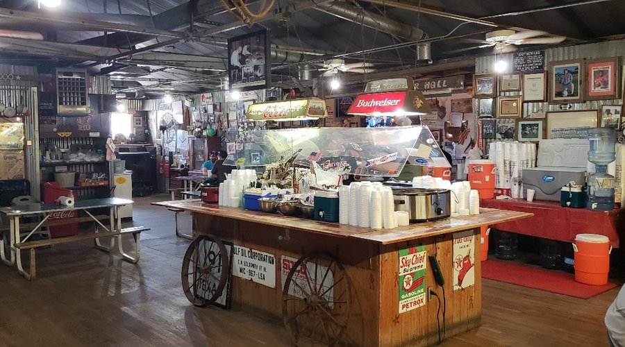 KD's Bar-B-Q