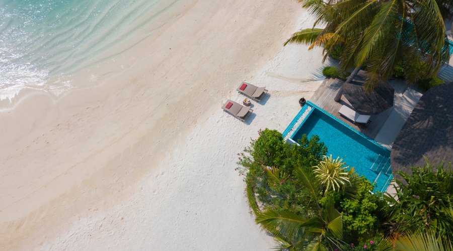 Luxurious Beachfront Pool Villa