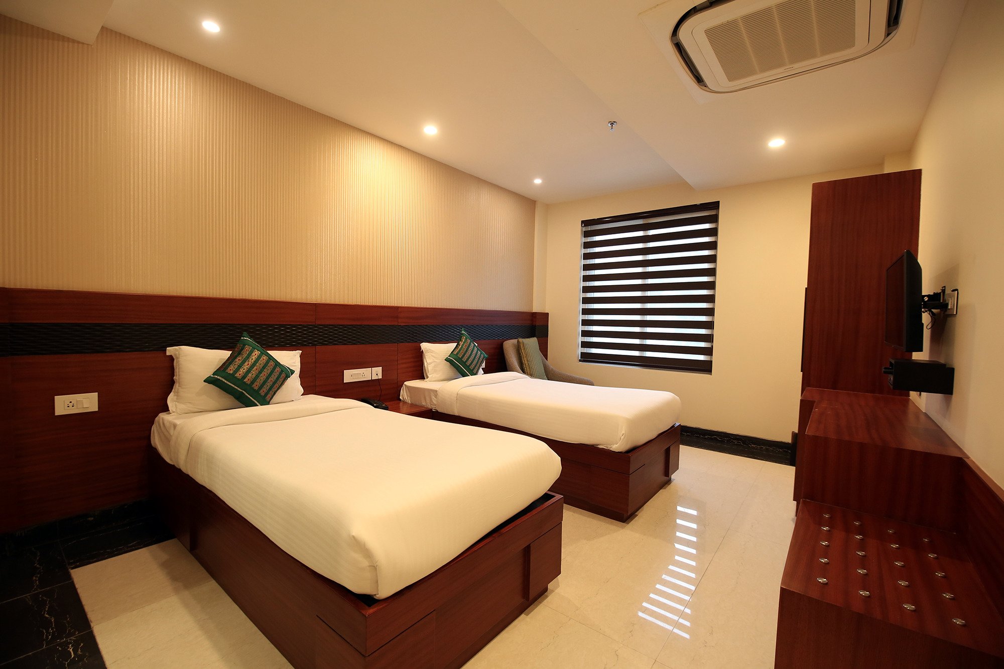 Hotel photo 15 of Holy River Hotel.