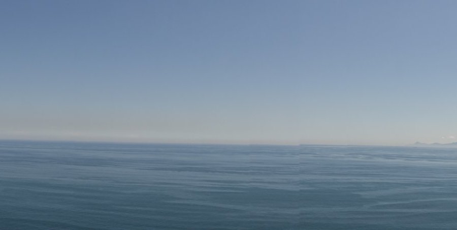 青い海、青い空が広がる